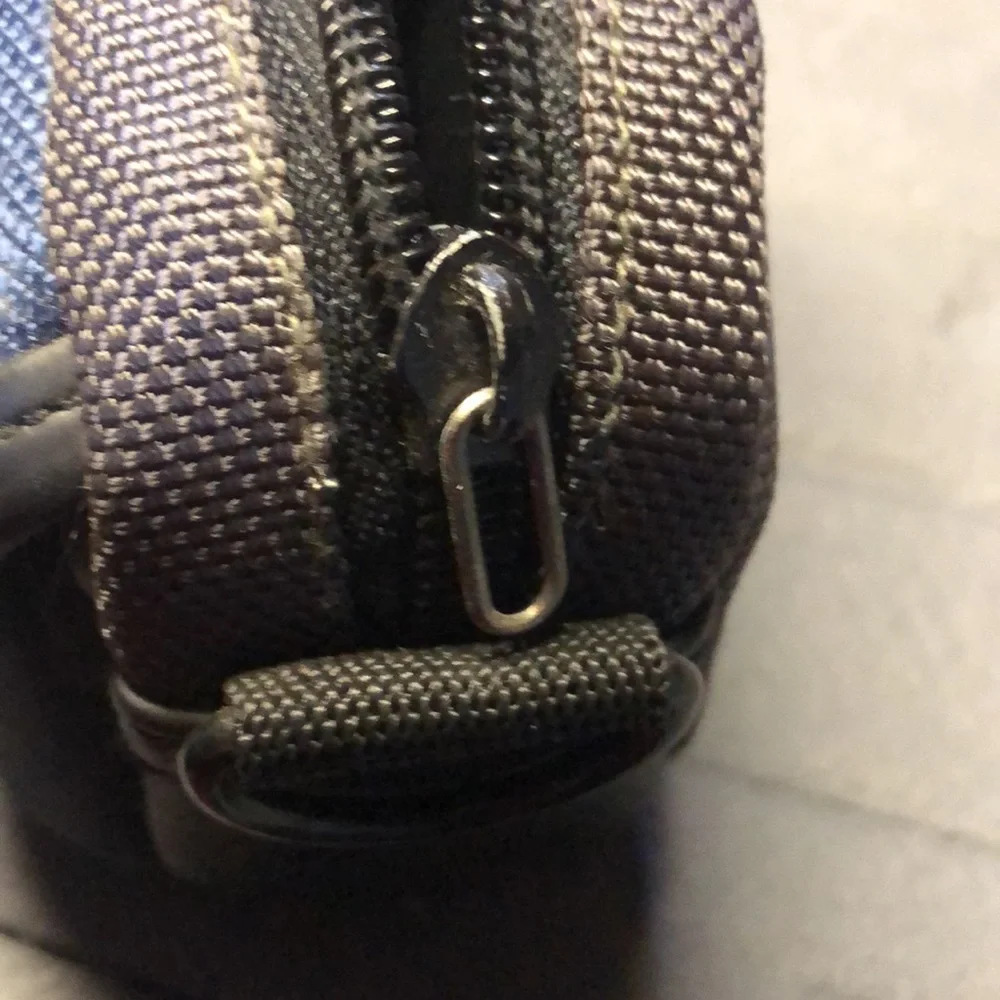 Icon Small Camera Bag